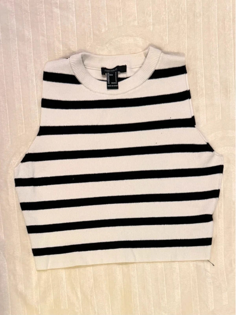 Top Cropped Forever 21 Rayas Blanco y Negro Punto Canalé Sin Mangas - Talla S